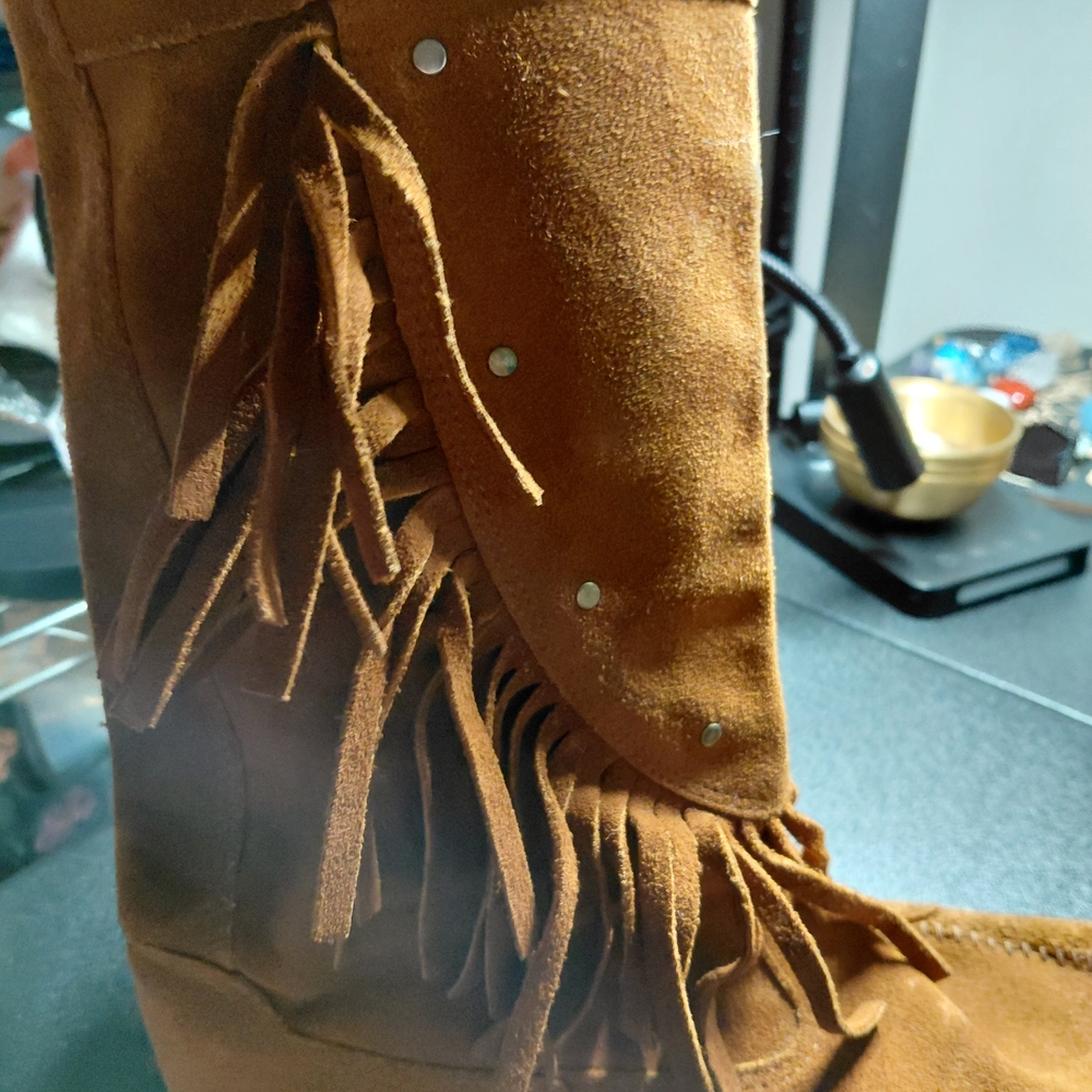Vintage Minnetonka Brown Leather Stud And Fringe Detail Size Ladies 9 Preloved - Picture 10 of 16